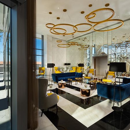 Millennium Atria Business Bay Aparthotel Дубай Екстериор снимка The interior of the lounge