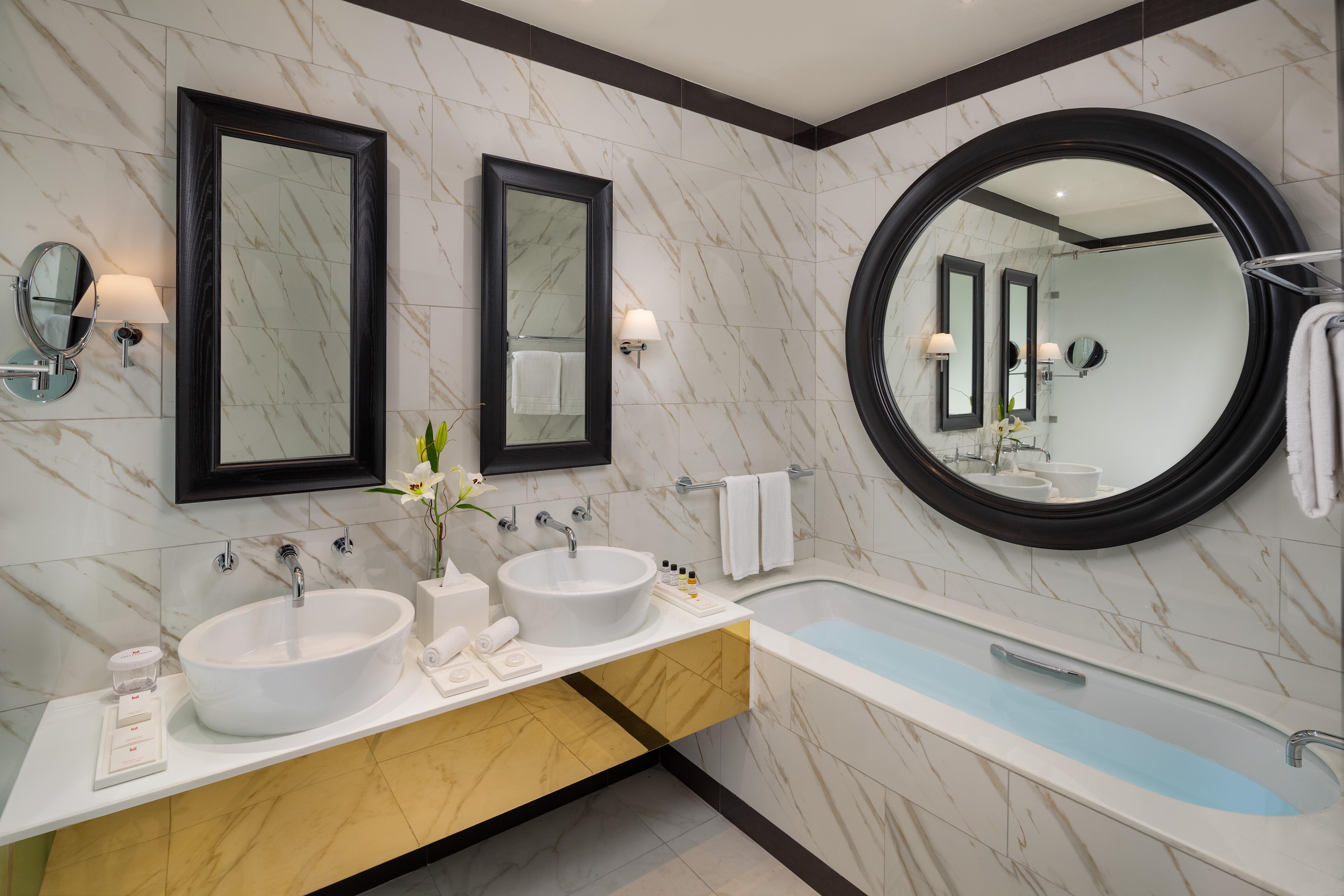 Millennium Atria Business Bay Aparthotel Дубай Екстериор снимка Bathroom