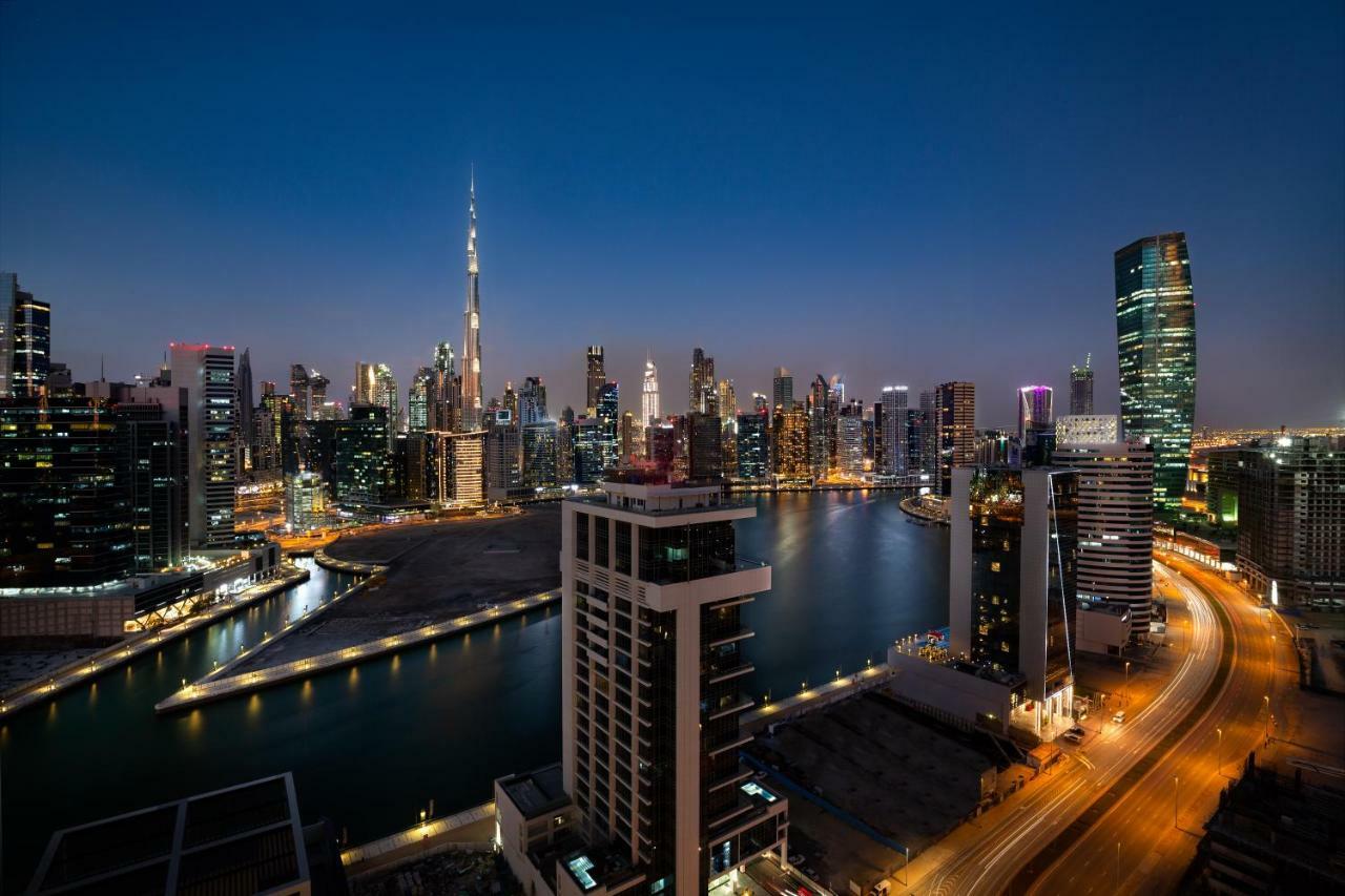Millennium Atria Business Bay Aparthotel Дубай Екстериор снимка Dubai